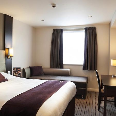 Premier Inn ترينج المظهر الخارجي الصورة