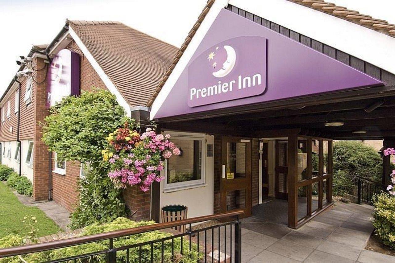 Premier Inn ترينج المظهر الخارجي الصورة